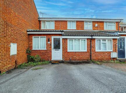 Berkeley Square, Hemel Hempstead, HP2