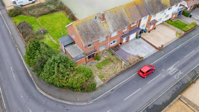 116 Alfoxton Road-5.jpg