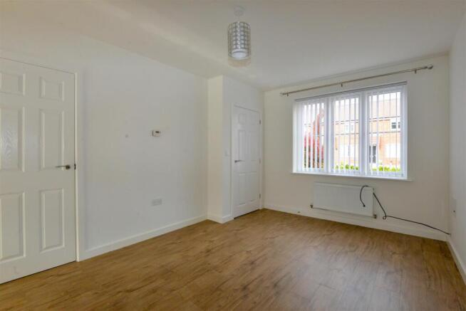 Living Room 2.jpg