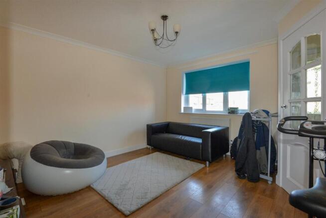 Living Room 1.jpg
