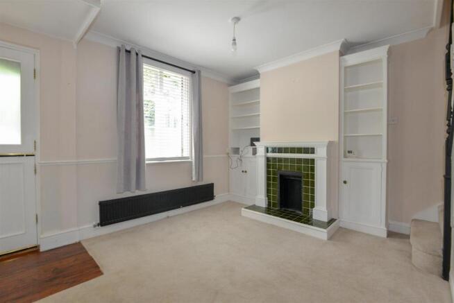 Living Room 1.jpg