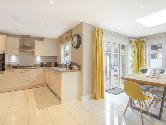 Kitchen/Dining
