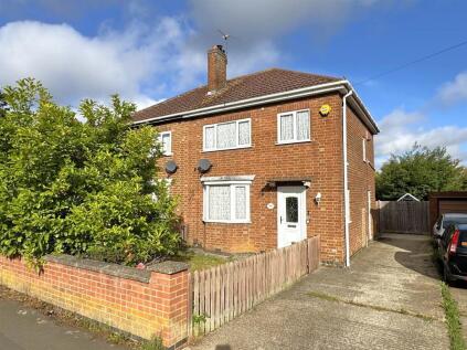 Studfall Avenue, Corby