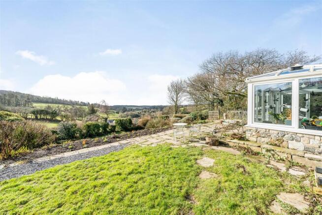 High Torr N Rear Garden.jpg