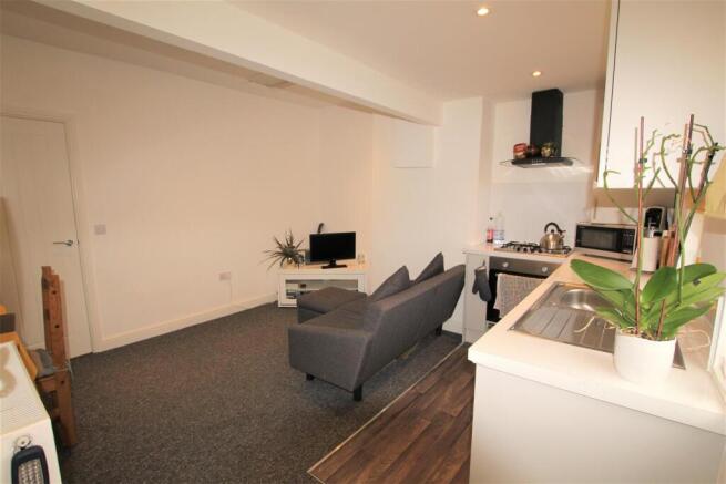 Lounge/Kitchen