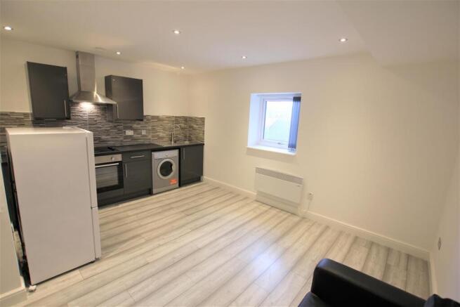 Lounge/Kitchen