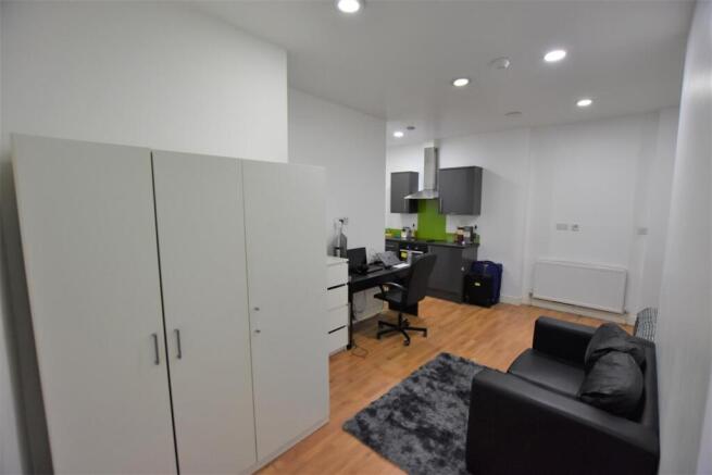 Lounge/Bedroom