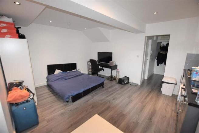 Lounge/Bedroom