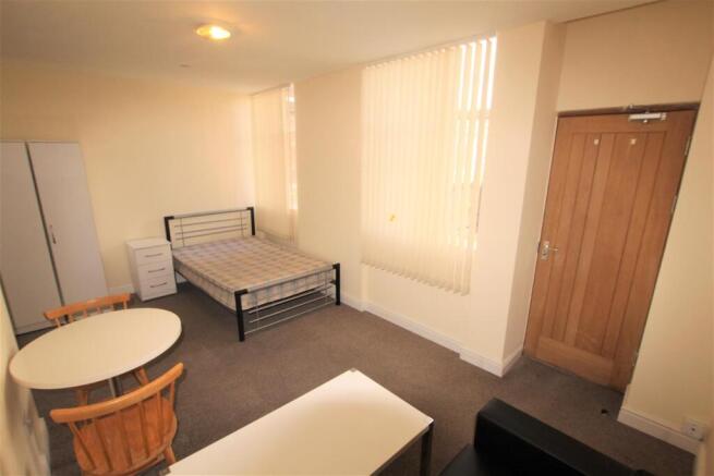 Lounge/Bedroom
