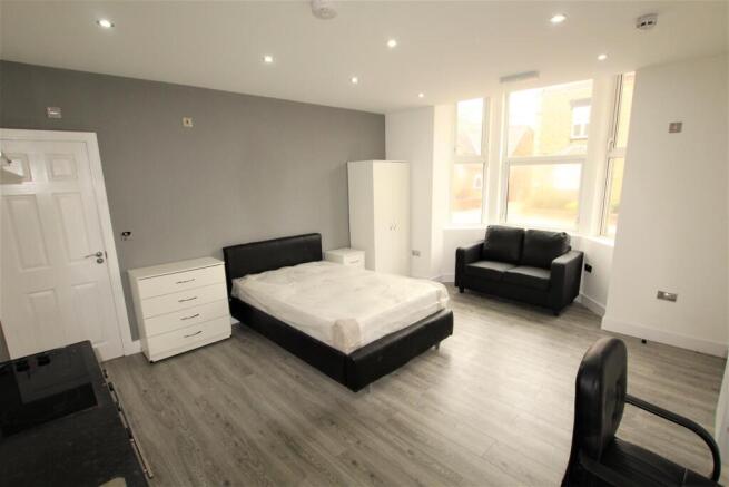 Bedroom/Lounge