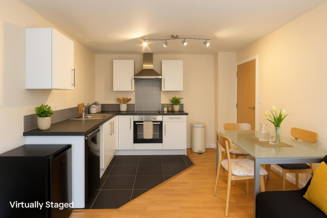 17 Osborne kitchen Virtually staged.png
