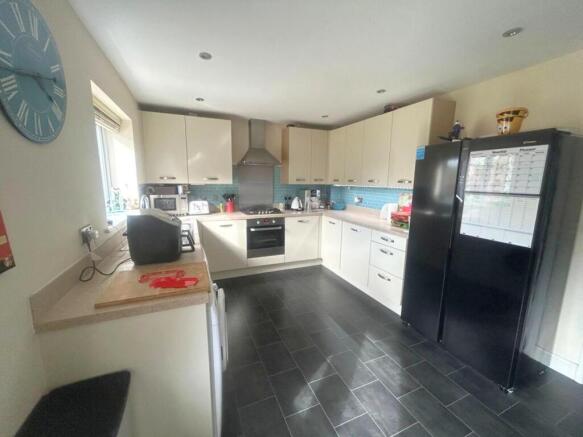 Kitchen/Dining Room