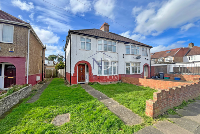 3 BEDROOM SEM-DETACHED HOUSE IN HOUNSLOW