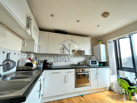 1 BEDROOM FLAT IN HOUNSLOW