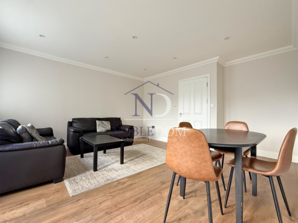 3 BEDROOM 2 BATHROOM END OF TERRACE HOUSE IN HEST