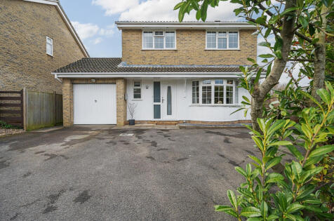 Cautletts Close, Midsomer Norton, Radstock, BA3