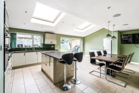 Spence Avenue, Byfleet, West Byfleet, Surrey, KT14