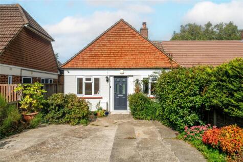 Sandes Place, Leatherhead, Surrey, KT22