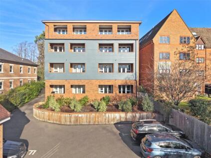Station Road, Leatherhead, Surrey, KT22