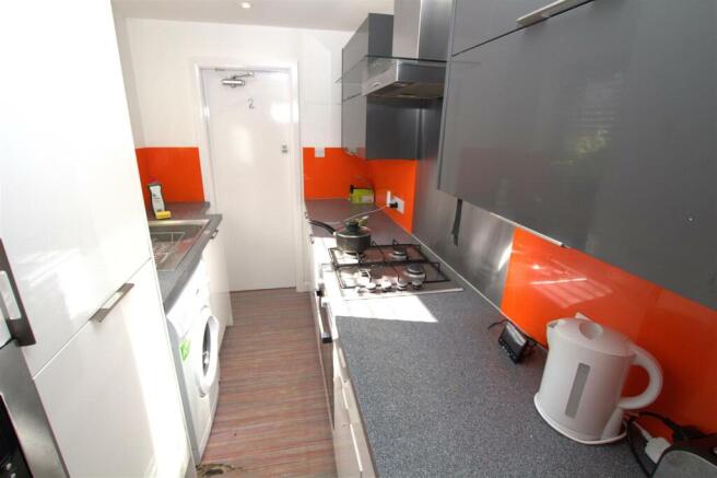 kitchen .jpg