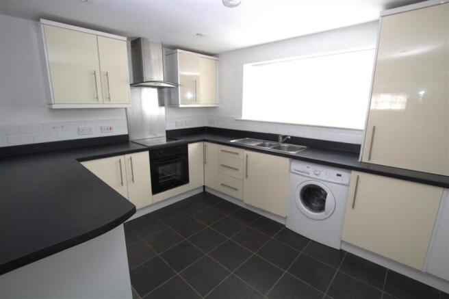 willows kitchen .jpg