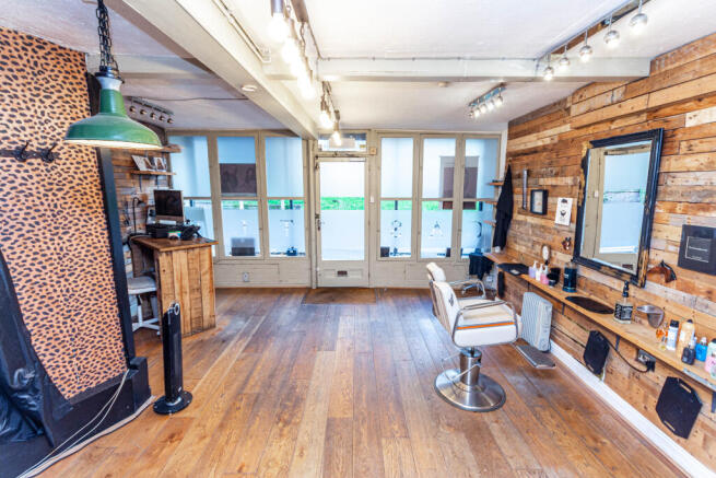 Salon