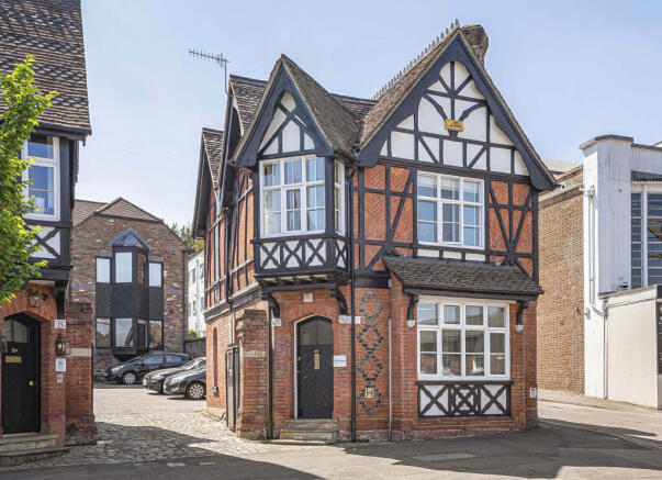 frontcastlehouse