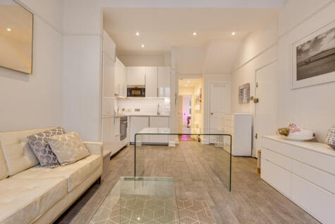 Monmouth Road, London, W2