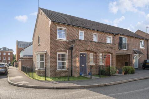 Sherfield-on-Loddon, Hook, RG27