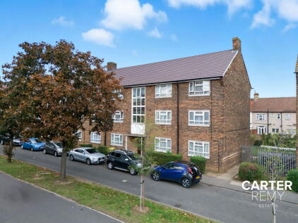 Whalebone Lane South, RM8