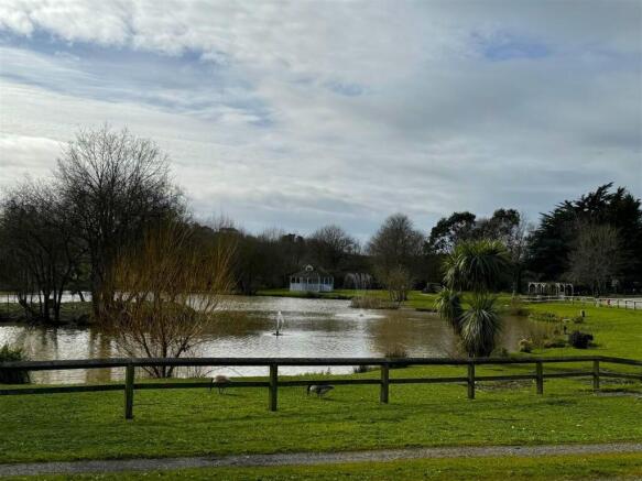 Kenwith castle 1.jpg