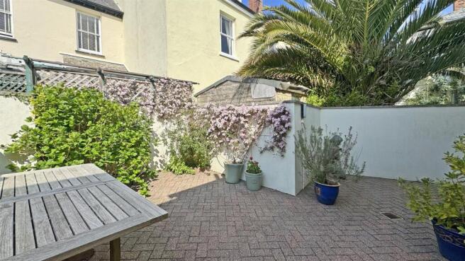 Garden 2 (8).jpg