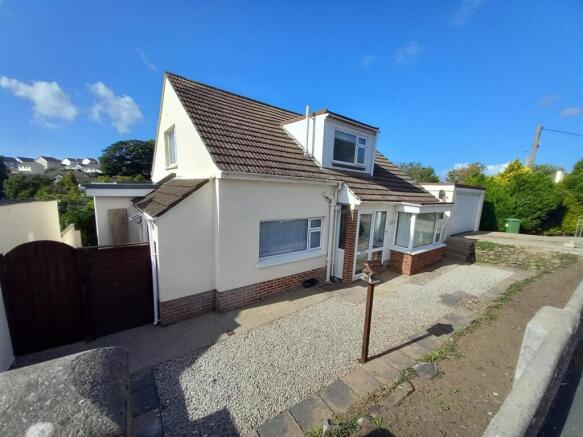 2 Moreton Park Front.jpg