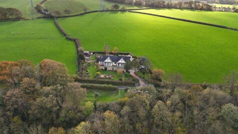 Weare Giffard, Bideford