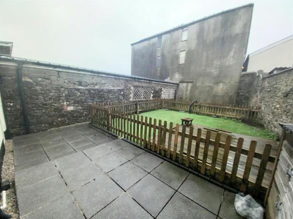 5 Calf Street Rear Garden.jpg