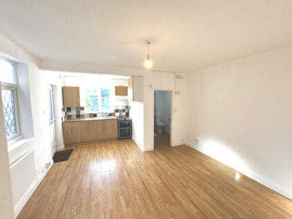 Hamilton Road, Feltham, TW13