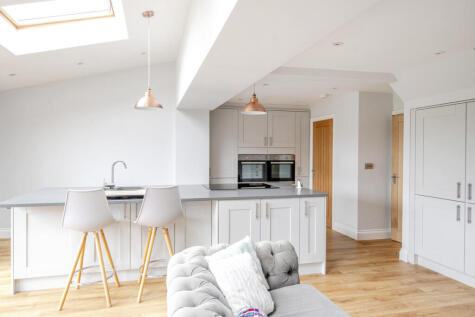 Mendip Crescent, Bristol, BS16