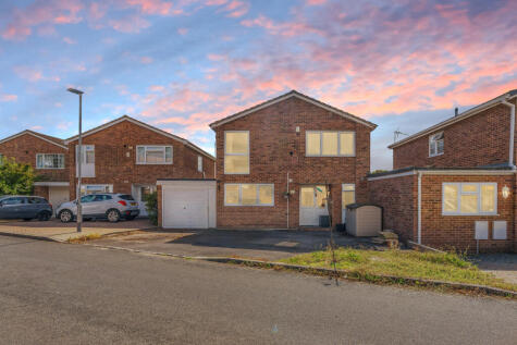 Mallory Avenue, Reading, RG4