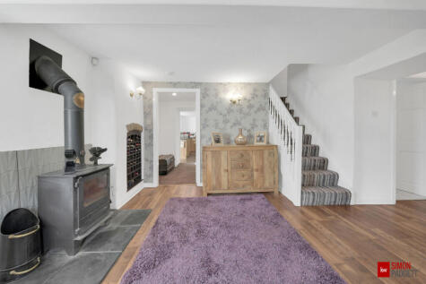 Edge End Avenue, Brierfield, BB9