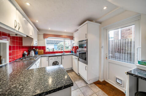 Wakelins End, Cookham, SL6