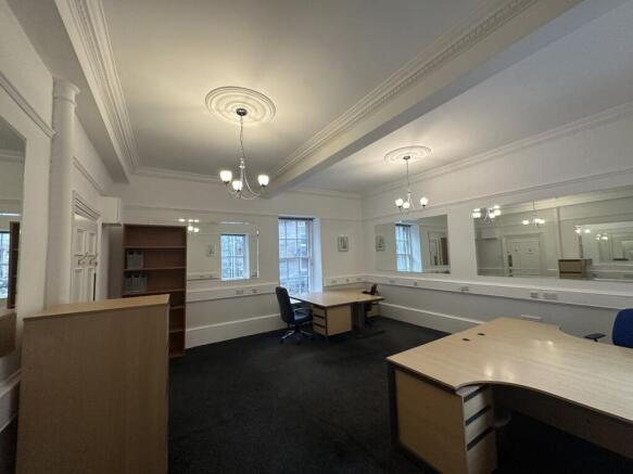 Suite 2-22 9D.jpg