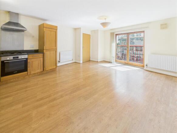 OPEN PLAN LIVING KITCHEN DINER