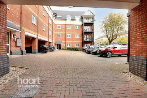 Milan Walk, Brentwood