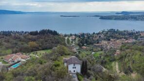 Photo of Lombardy, Brescia, Gardone Riviera