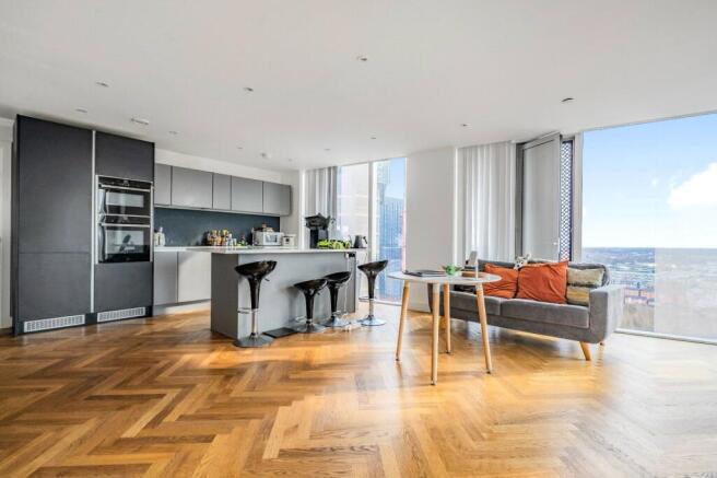 Kitchen/Living Area