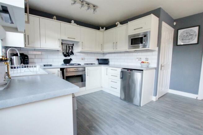 Kitchen/Dining room