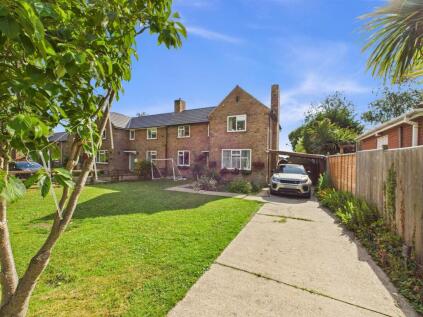 Carlton Park, Manby, Louth