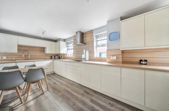 1342209-21-689f62...