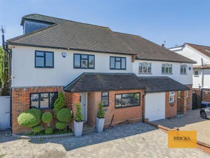 Dickens Rise, Chigwell