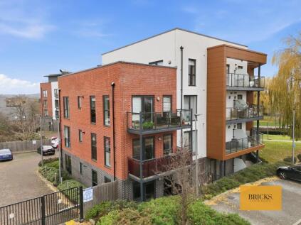 St. Clements Avenue, Romford